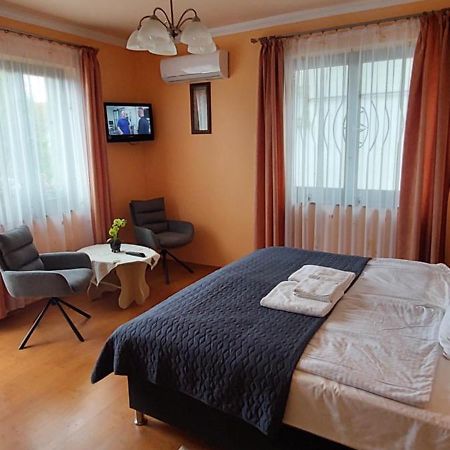Arnika Vendeghaz Apartment Hajduszoboszlo Ngoại thất bức ảnh