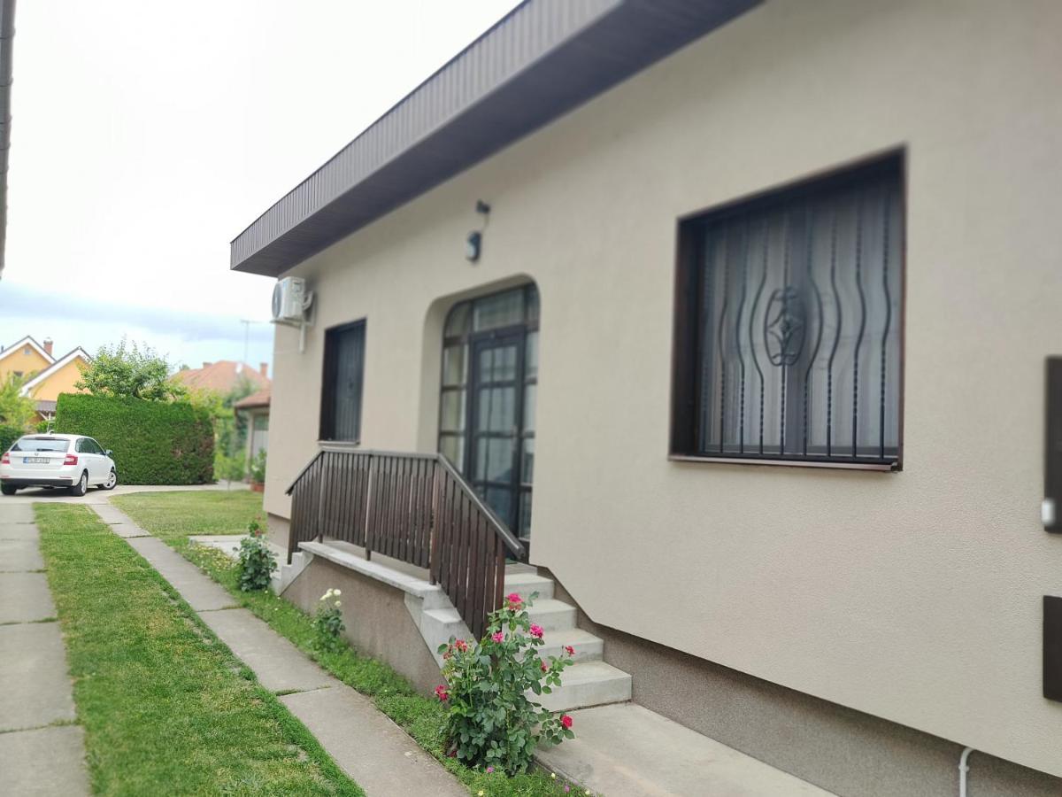 Arnika Vendeghaz Apartment Hajduszoboszlo Ngoại thất bức ảnh