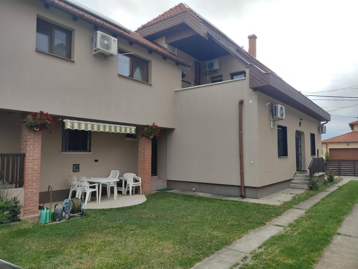 Arnika Vendeghaz Apartment Hajduszoboszlo Ngoại thất bức ảnh